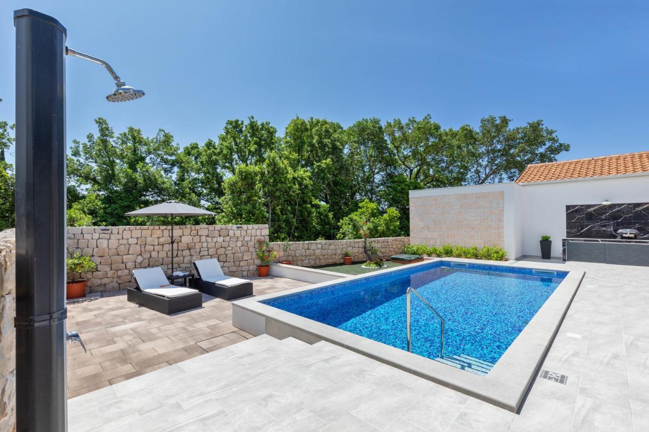 Apartment Holiday Home Doma, Cilipi Near Dubrovnik Экстерьер фото