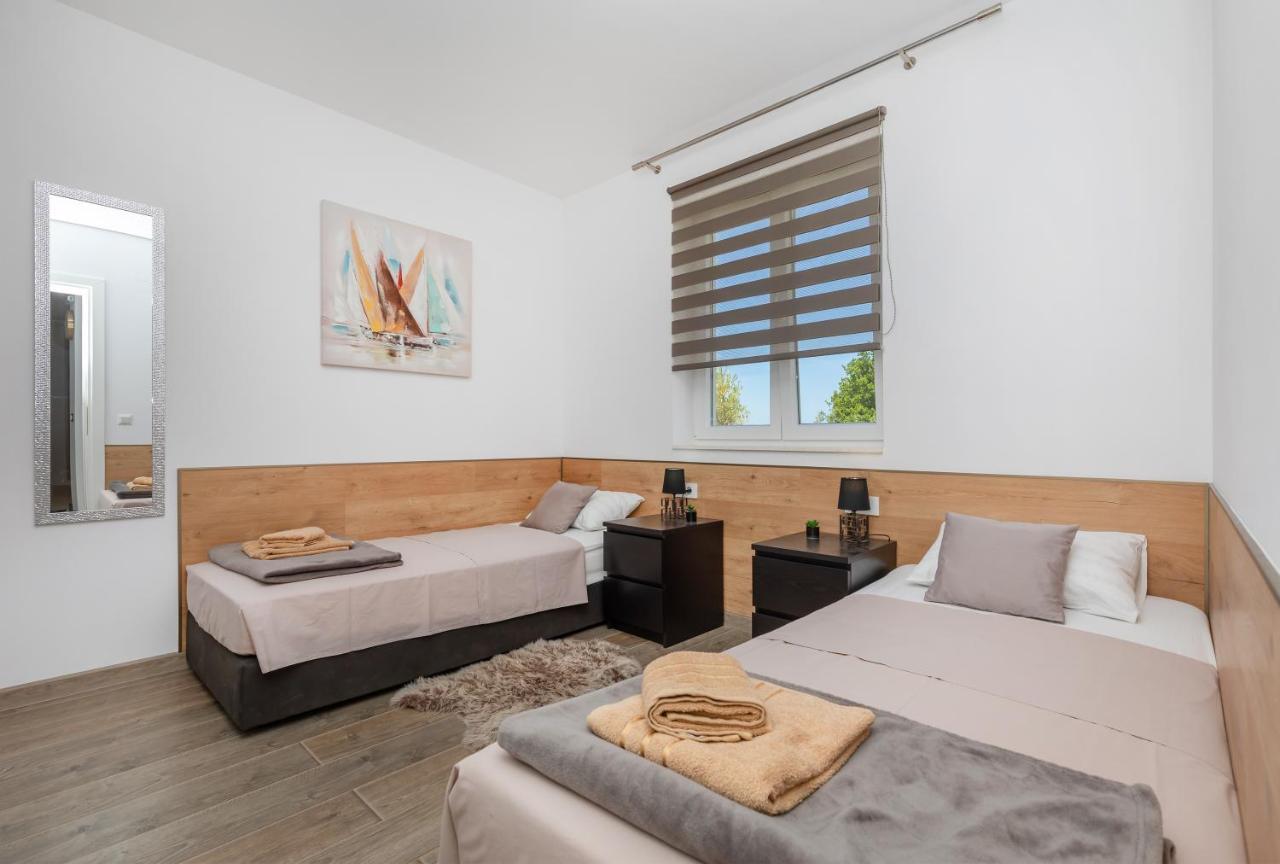 Apartment Holiday Home Doma, Cilipi Near Dubrovnik Экстерьер фото